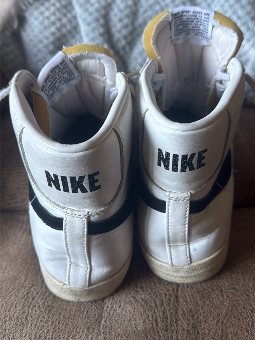 Nike Blazer Mid '77 Vintage Men's Size 10.5 Sneakers White Leather